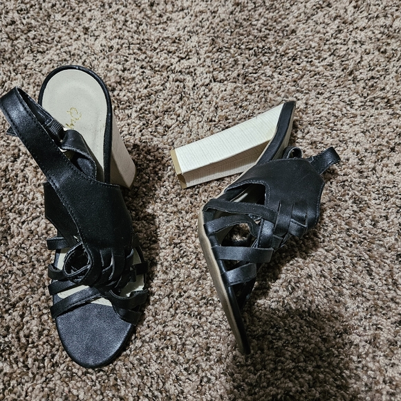 Qupid black / white peep toe sandal heels, 7. - Picture 4 of 4